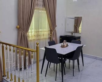 Luxurious and quiet Home | Secure and convenient with nearby mall - Warri