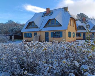 Ferienhof Am Fischland Fluegge - Ostseebad Dierhagen - Gebäude