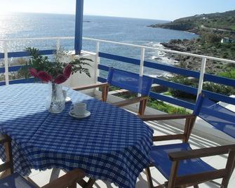Peaceful Bay - Megas Gialos - Balkon