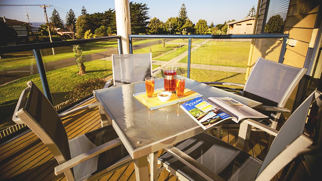 Rayville Boat Houses