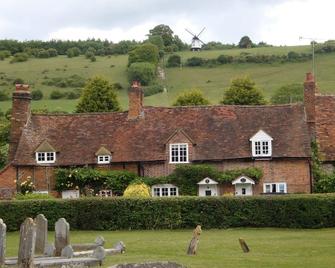 Lovely 2 bedroom cottage in pictoresque village, near Henley-on-Thames & Marlow - Watlington - Building