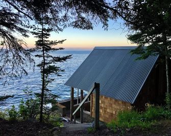 Artisan-crafted Magic on Lake Superior between Lutsen and Grand Marais - Lutsen - Balcony