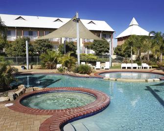 Mercure Bunbury Sanctuary Golf Resort - Bunbury - Pool