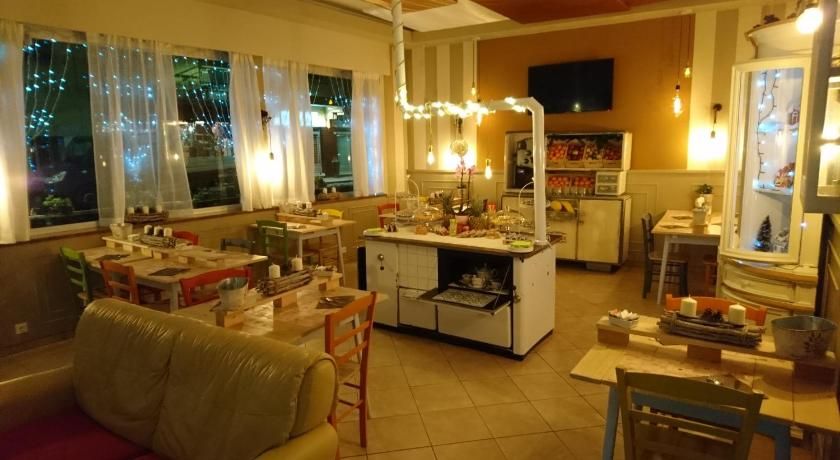 Hotel Raphael thumbnail 3