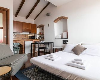 Italianway Costiglioli - Sanremo - Habitación