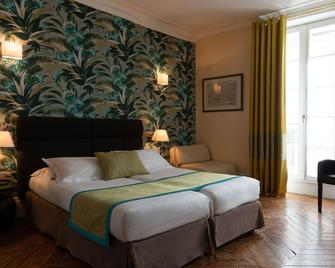 The Originals Boutique Hotel Victoria Fontainebleau - Fontainebleau - Bedroom