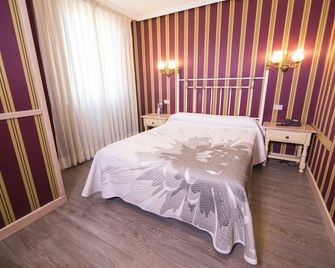 Hotel Julia - Aranda de Duero - Habitación