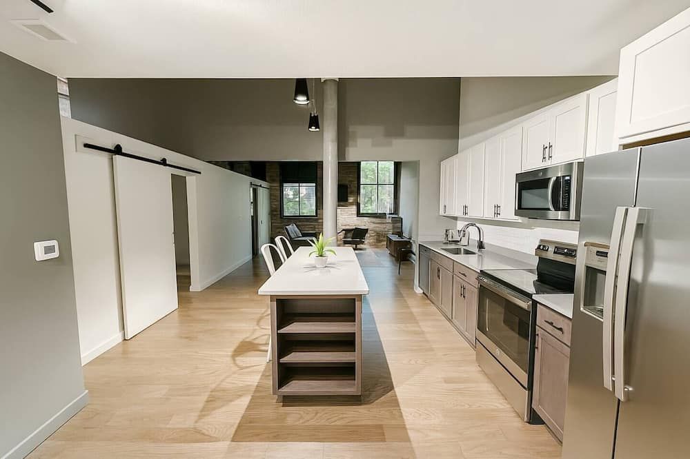 Sleepover | Airy 2bd/1ba Loft - Newton - Newton - Küche