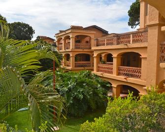 Villas Danza del Sol - אחיחיק - בניין