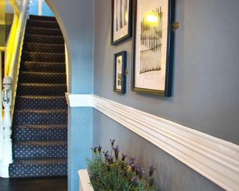 Rowton Poplars Hotel - Chester - Escaleras