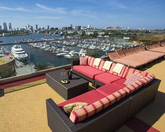 Charming Room with Spa & Sauna Access in Vibrant Casino Resort, Rooftop Deck - Atlantic City - Balcón