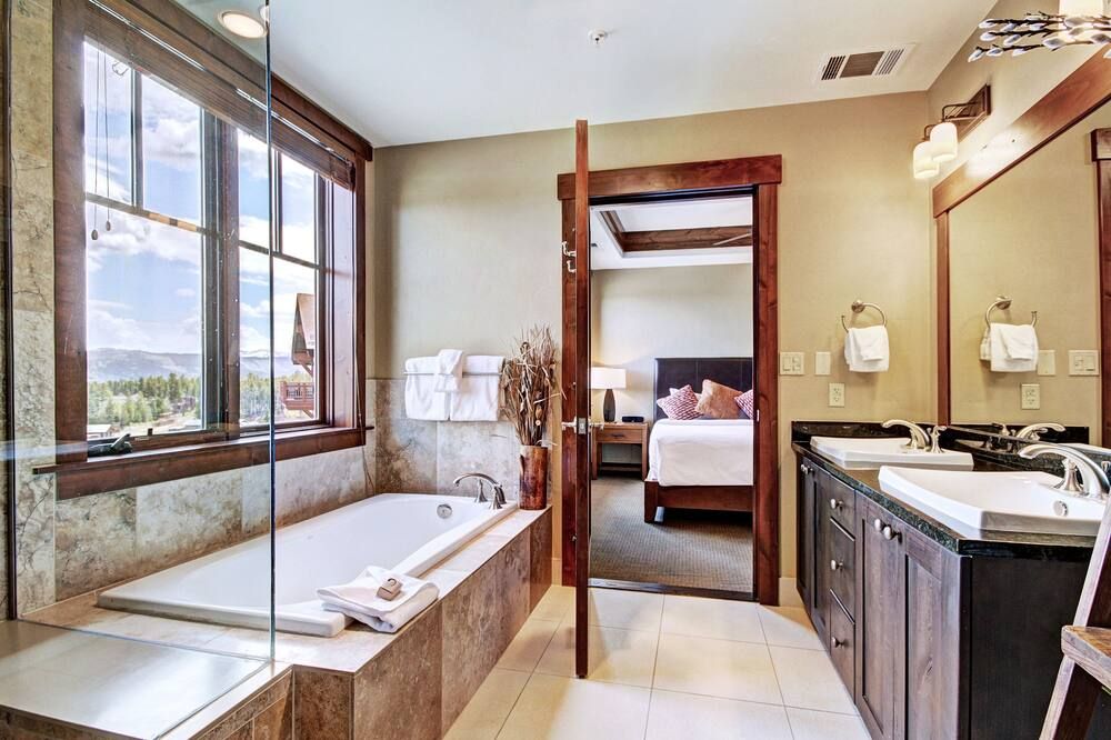 One Ski Hill Place, a RockResort, by Vail Resorts - Breckenridge - Bad