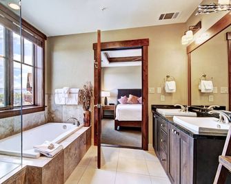 One Ski Hill Place, a RockResort, by Vail Resorts - Breckenridge - Bad