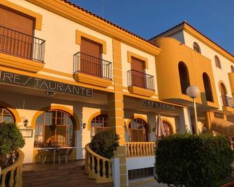 Hotel Acosta Vetonia - Almendralejo - Building