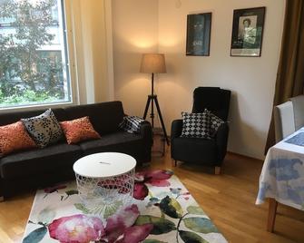 Top Apartments Helsinki - Tilkka - Helsinki - Wohnzimmer