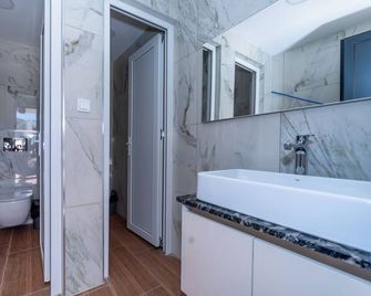 N Hotel - Sutomore
