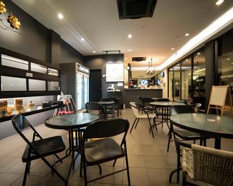bizz hotel - Puchong - Restaurante