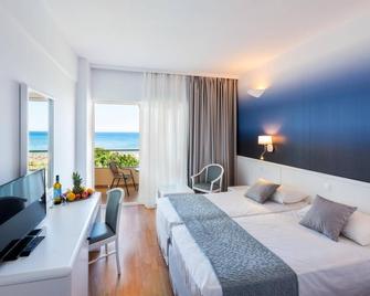 Blue Sea Beach Resort - Ammoudes