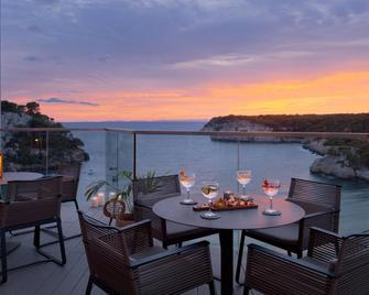 ميليا كالا جالدانا - مينوركا - Cala Galdana - مطعم