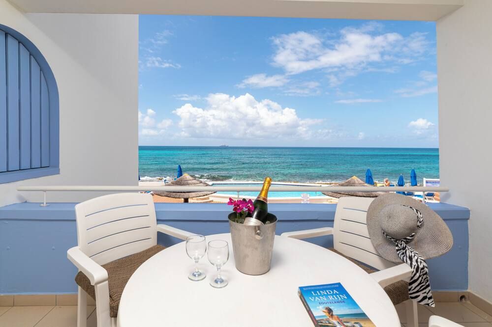 La Vista Resort - סימפסון ביי - מרפסת