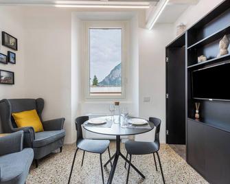 Varenna amorevole dimora in Lecco - Lecco - Essbereich