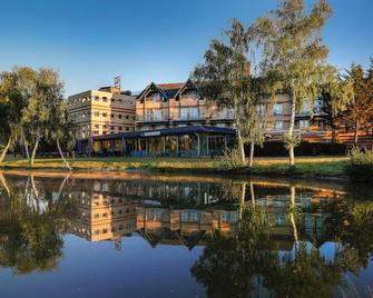 Hôtel Mercure Orléans Portes de Sologne - Olivet - Gebouw