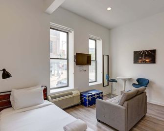 Ground Floor Studios in Chicago by 747 Lofts - Chicago