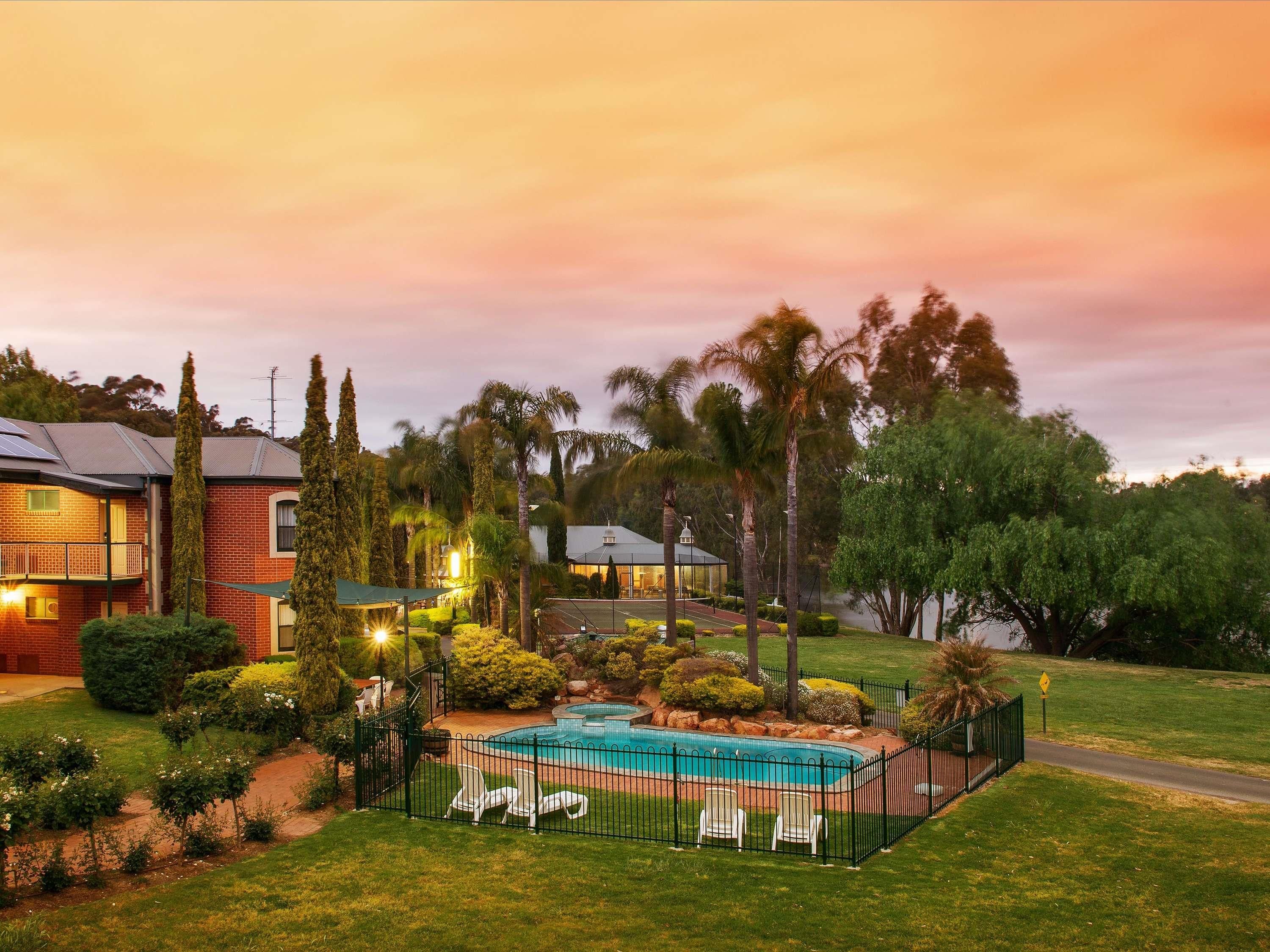 كلير كانتري كلوب