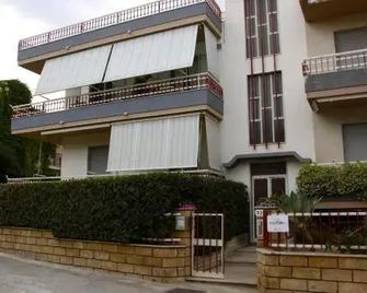 B&B Spiaggia di Ponente - Donnalucata - Edificio