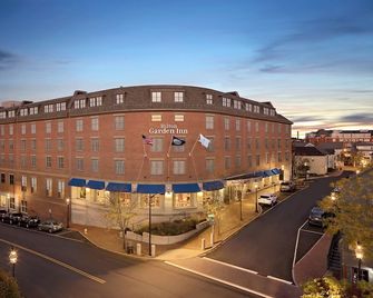 Hilton Garden Inn Portsmouth Downtown - Portsmouth - Building