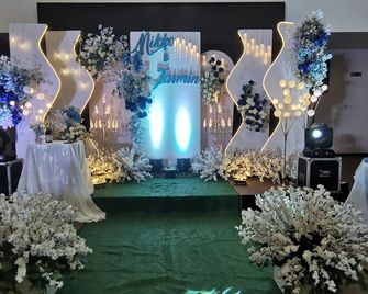Dancenter Boss Hotel Angeles, Near Clark International Airport - Bacolor