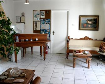 Giannoulis Hotel - Plaka - أفضل طعام