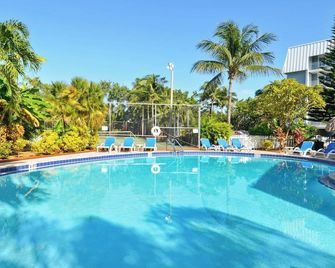 Brisa Del Mar by Avantstay Communal Pool Gated Community Ocean Front - Key West - Bể bơi