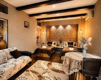 Sheki Secret Garden Boutique Hotel & Guest House - Sheki - Lounge