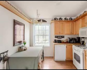 The Eagles Nest - Private Apartment - Dover - Keuken