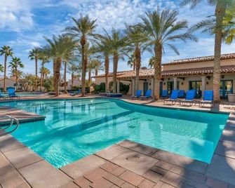 Secluded Ground Floor Studio #B - La Quinta - Pool