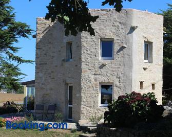 La Tour du Bois Dormant - Plozévet - Edificio