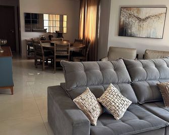 Make yourself at home - Goiânia - Salon