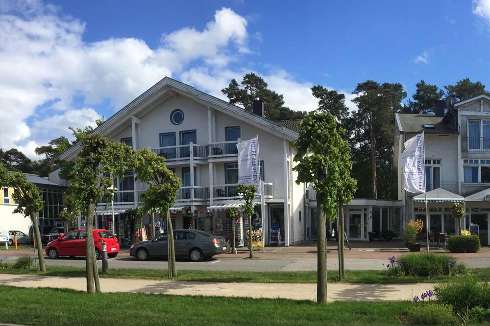 2 2024 Nächte im Hotel Strandallee in Baabe auf Rügen ab 76€