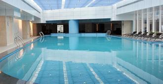 台州黄岩耀达酒店 - 台州 - 游泳池
