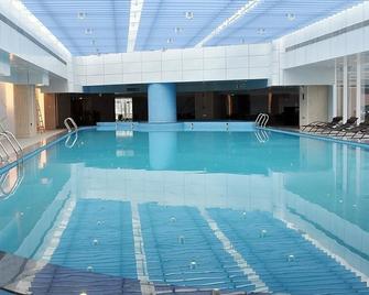 Huangyan Yaoda Hotel - Taizhou - Zwembad