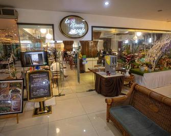 Hotel Essencia - Dumaguete City - Lobby