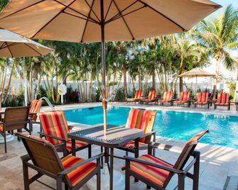 Four Points by Sheraton Fort Lauderdale Airport/Cruise Port - Fort Lauderdale - Piscina