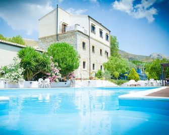 Agriturismo Sant'Agata - Piana degli Albanesi - Piscine