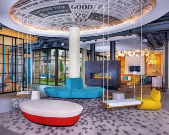 Modern & Bright Apartment in Alexandria - Alexandria - Lobby