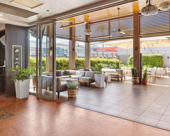 O'Shea's Royal Hotel - Goondiwindi - Lobby