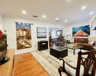 Le Petit Maison - Miami - Living room