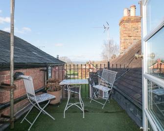 Wards Court 2 - Gloucester