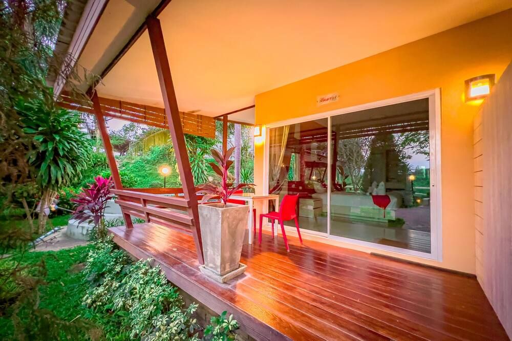 Lemon Chalet Kaeng Krachan Resort - Kaeng Krachan - Patio