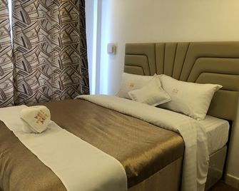 Hellenis Guest House - Kakamega - Bedroom